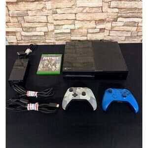 Xbox One Bundle Lot Fortnite 2 Controllers included Tested